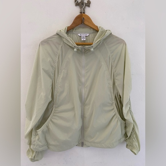 Athleta S Expedition Jacket Celadon Tint Green Light Green Hooded Windbreaker - Picture 4 of 10
